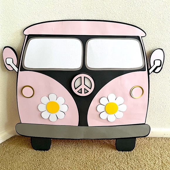 Groovy vanBirthday decor